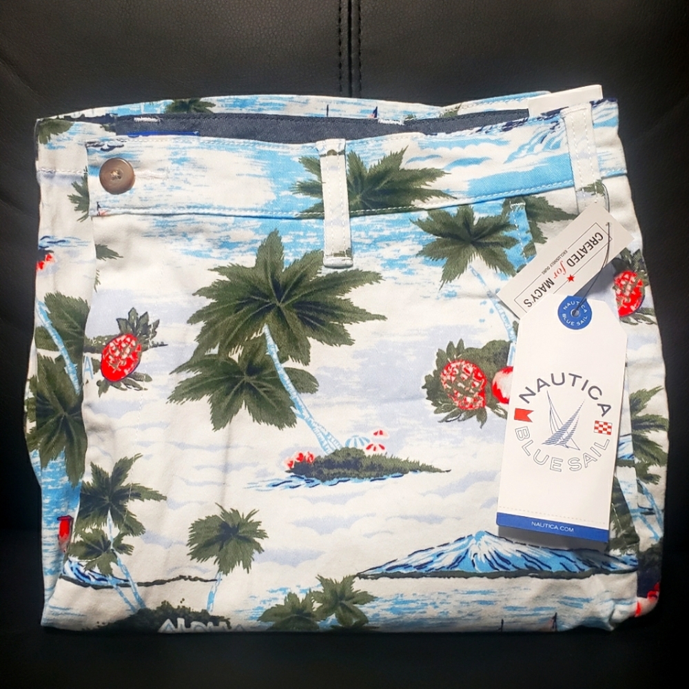 Nautica 36W 8.5 Inseam Deck Shorts Blue Sail Tropical Pattern NWT